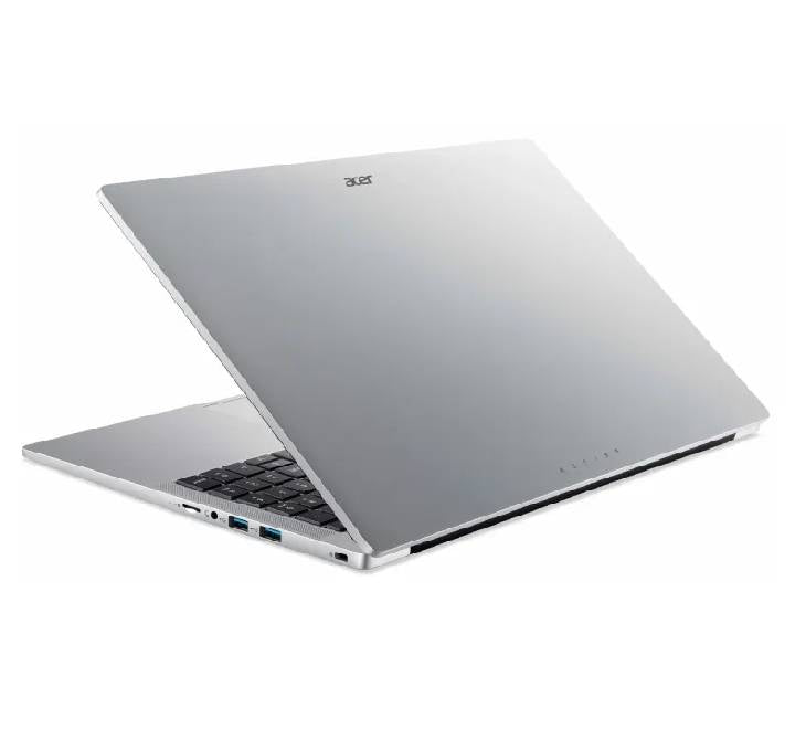 Slim side profile and connectivity ports of Acer Aspire Lite AL15 32P C5CE laptop