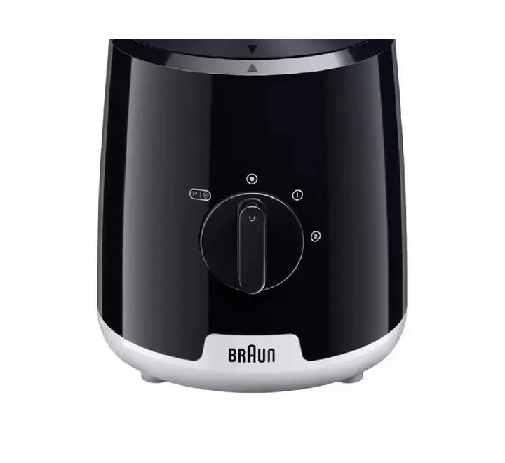 Close-up view of the Braun PowerBlend 1 patented triangular TriAction jug that avoids blind spots