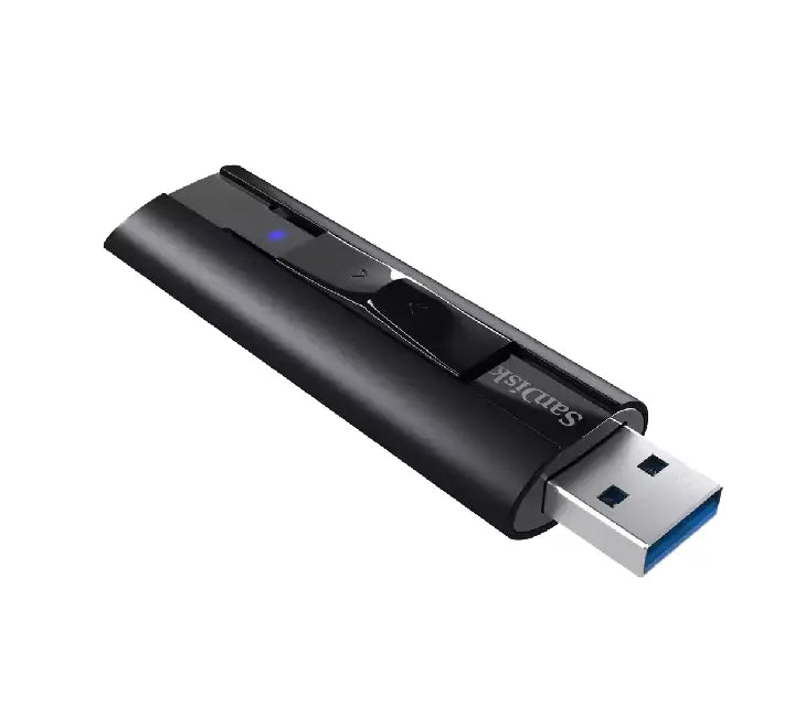 The professional-grade SanDisk Extreme PRO 512GB USB 3.2 flash drive hooked to a workspace keyring via its integrated loop.