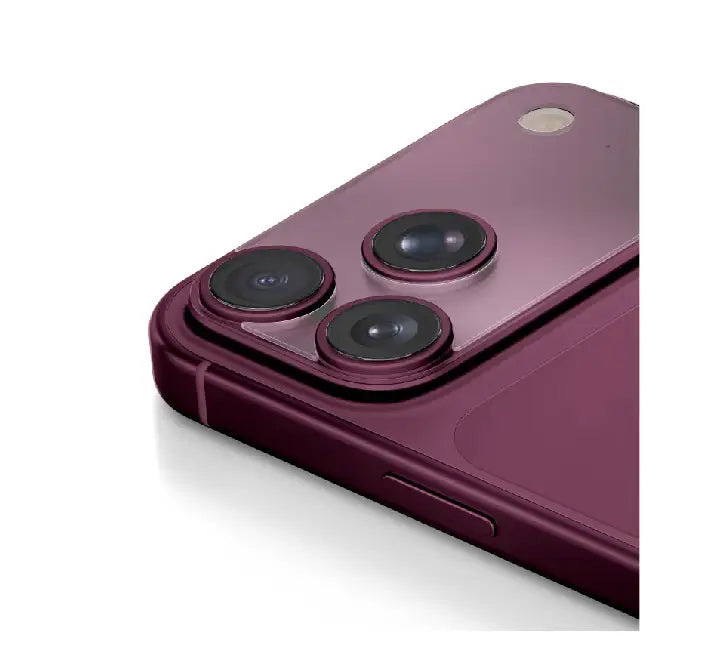 Close-up view of UNIQ Optix AeroShield transparent glass maintaining native HD photo quality on iPhone 18