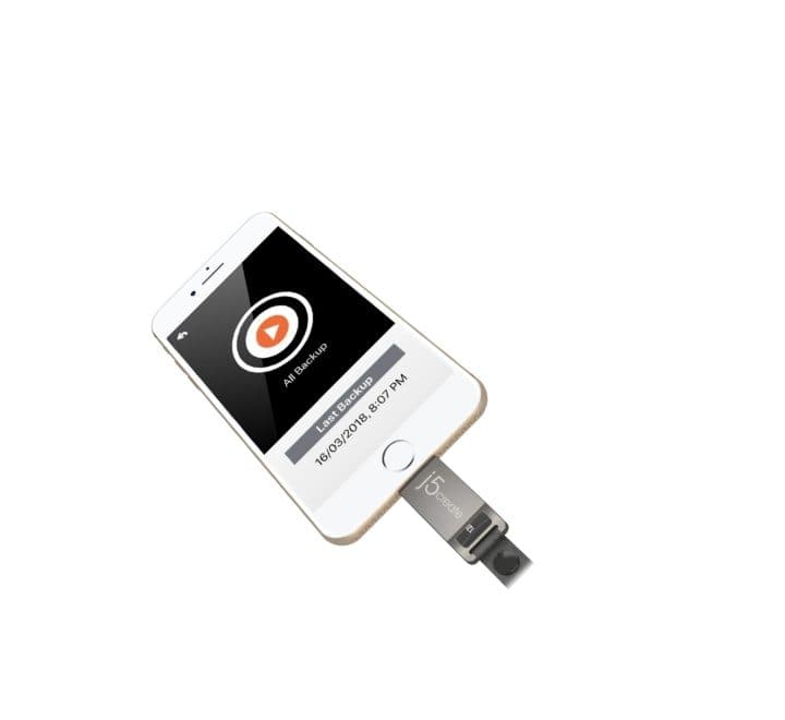 j5create Lightning USB 3.0 Micro SD Card Reader (Black), Flash Memory Cards, j5create - ICT.com.mm
