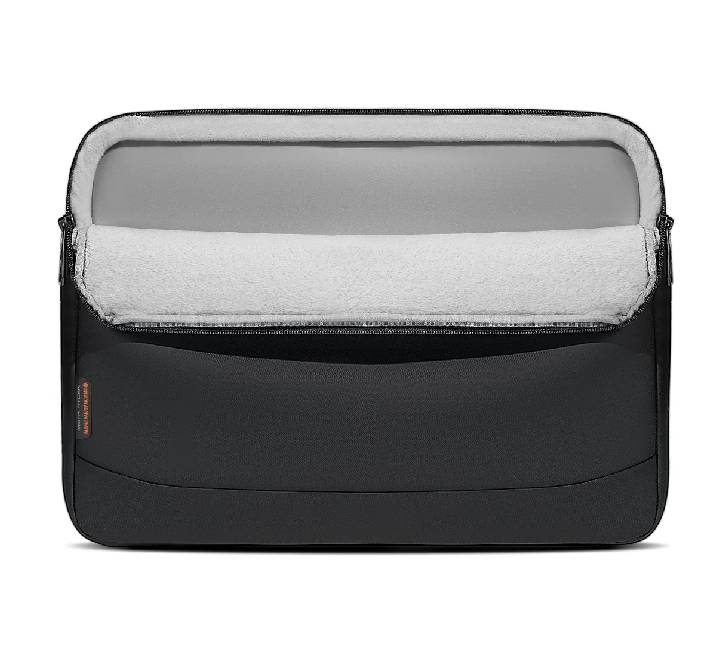 Interior view of Mark Ryden MR701D sleeve highlighting the 90-degree corner shock absorption padding and concealed protective bumpers.
