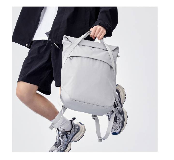 MaH Airy Backpack (Up to 15.6") White
