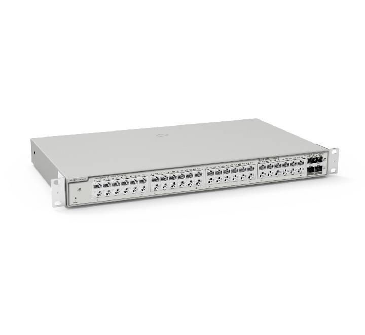 Ruijie Reyee RG-NBS3200-48GT4XS 48-port non-PoE switch mounted in a standard 19-inch 1U server rack cabinet