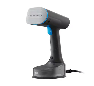 The Dual FreeGlide 3D soleplate on the Braun QuickStyle 5 for 360-degree gliding over buttons.