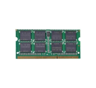 Silicon Power 8GB DDR3 1333 MHz notebook memory module highlighting the green PCB architecture and gold 204-pin interface.