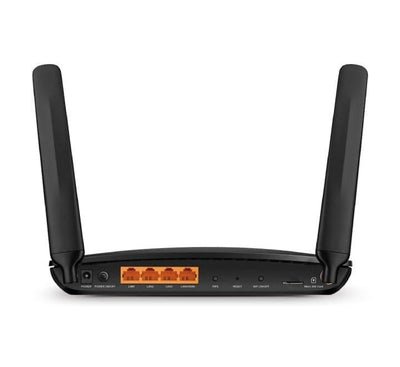 Back panel, gigabit ports, and detachable antennas of TP-Link Archer MR600 router