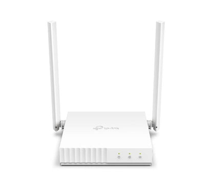 Infographic showing the white TP-Link RE200 AC750 range extender plugged into a wall outlet, syncing wirelessly via WPS with a black home router resting on a side table.